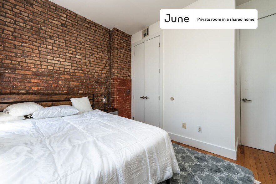 Building Photo - Room in Shared 3 bed/1 bath home in Bedford-Stuyvesant