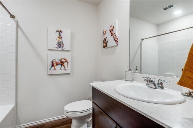 Building Photo - 425 Sweetshade Ln