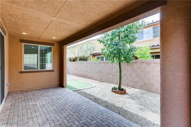 Building Photo - 2517 Bankhurst St