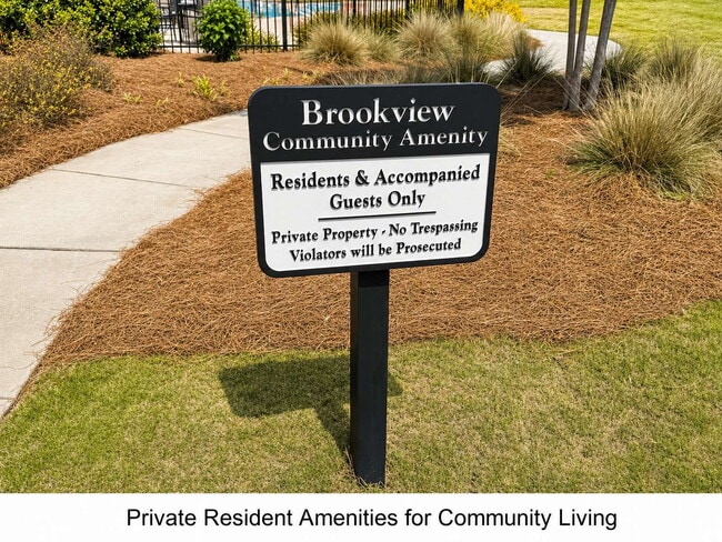 Building Photo - End Unit Townhome in Brookview Subdivsion in North Forsyth