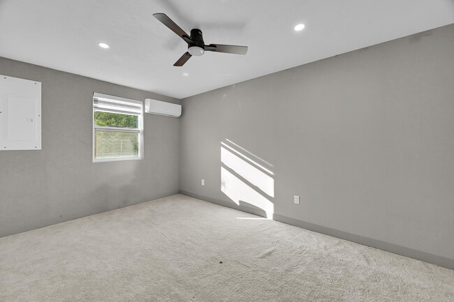 Building Photo - 6375 86th Ln