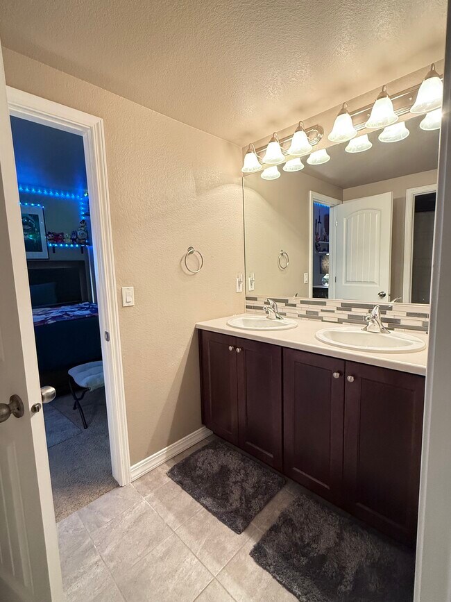 Building Photo - 5491 Paddington Creek Pl