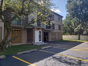 Building Photo - 1675 Kiowa Cir