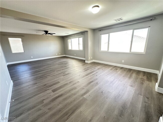 Building Photo - 4312 N Thunder Twice St