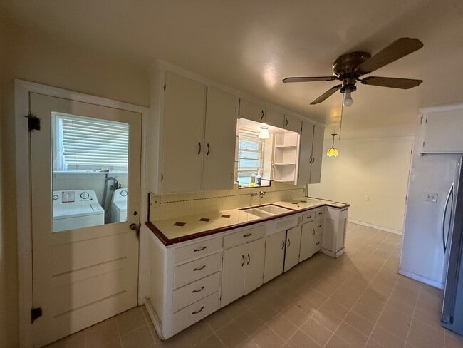 Building Photo - 155 North St