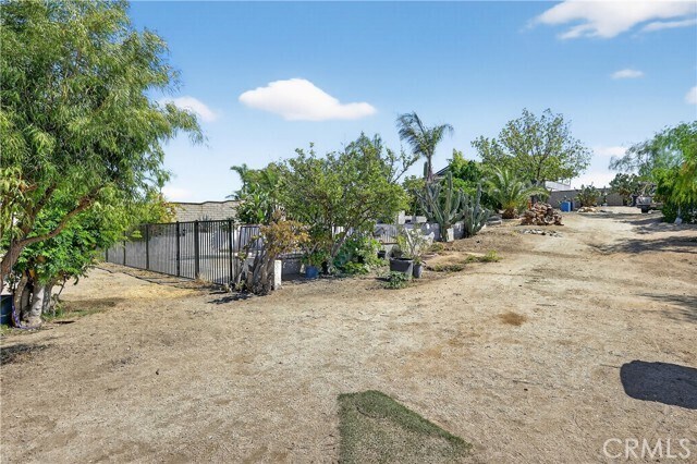 Building Photo - 10728 Valley Dr