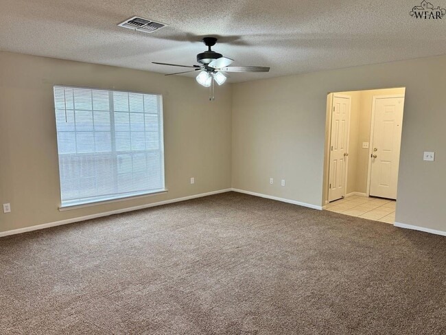 Building Photo - 5426 Ricci St