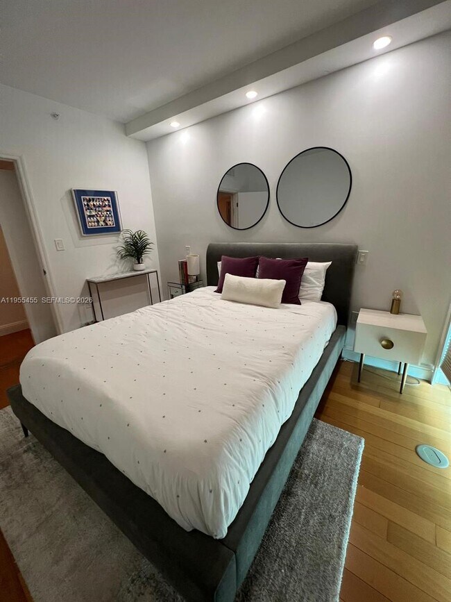 Building Photo - 19955 NE 38th Ct