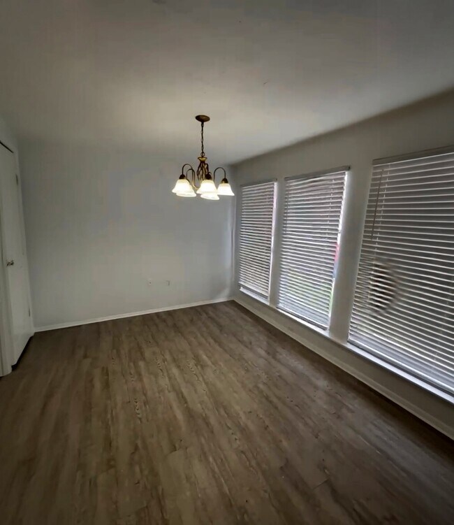 Building Photo - 3982 Crayrich Cir