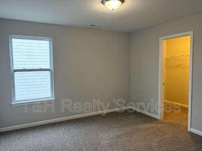 Building Photo - 19195 Horsewood Dr