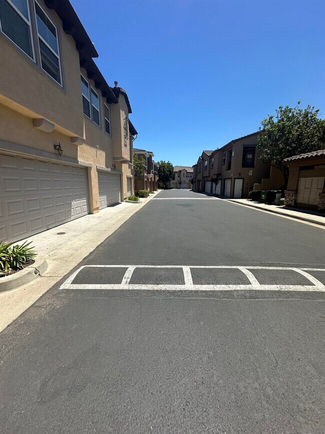 Building Photo - 12643 Elisa Ln