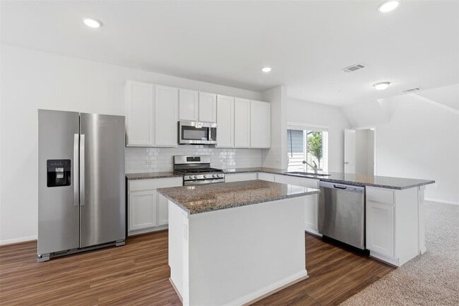 Building Photo - 141 Everglades Dr