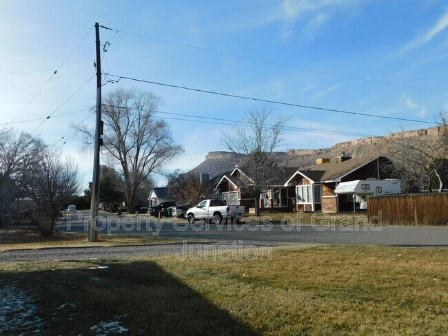 Building Photo - 232 Crawford Ln