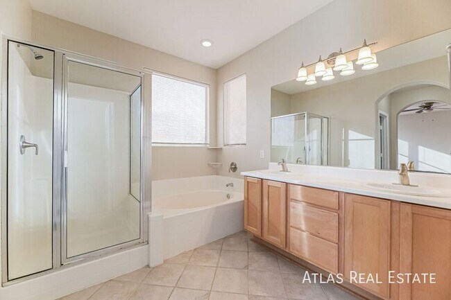 Building Photo - 4009 Bella Palermo Way