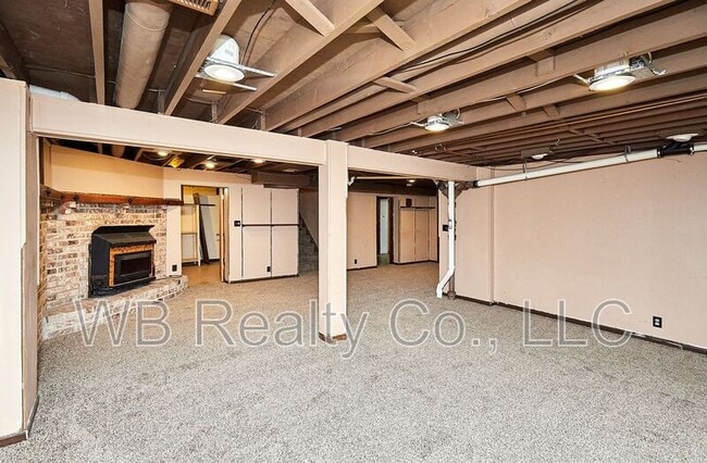 Building Photo - 2928 Vine St