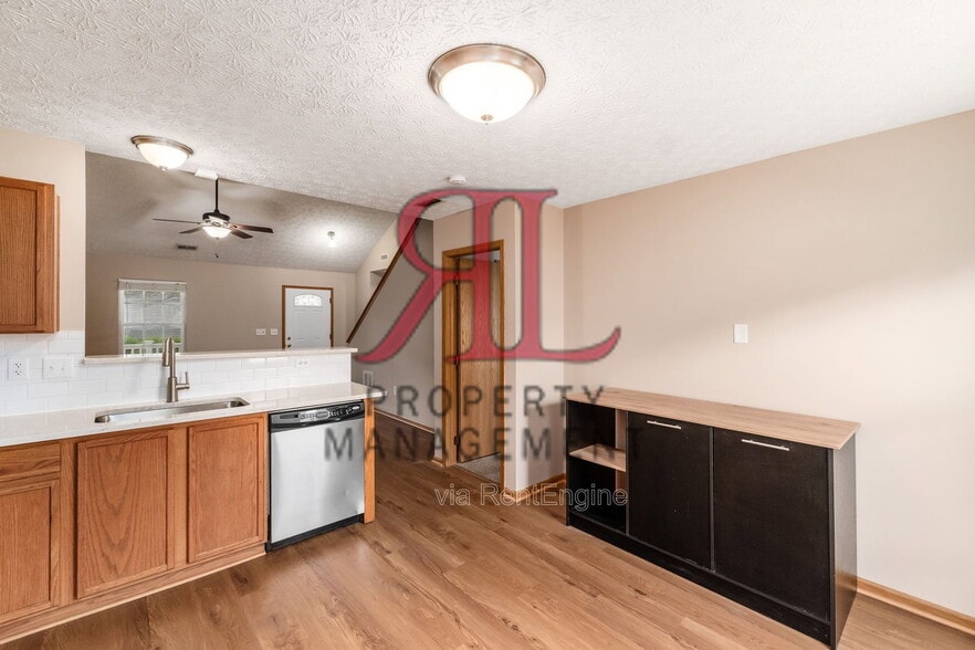 Building Photo - 3000 Papin St