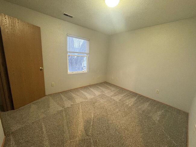 Building Photo - 2638 Q St