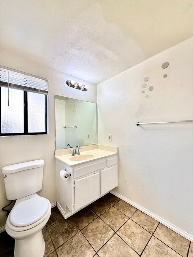 Building Photo - 43241 32nd St W