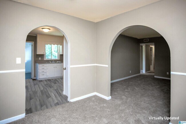 Building Photo - 1317 Hartford Dr