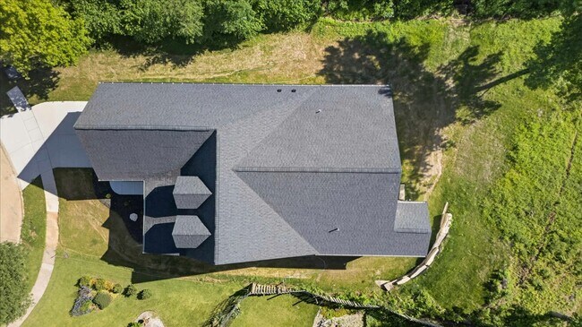 Building Photo - 15308 Batesville Ct