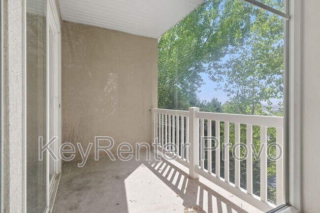 Building Photo - 1104 Meadow Fork Rd