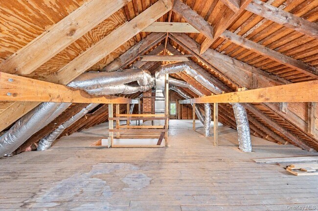 Building Photo - 108 Hempstead Ave