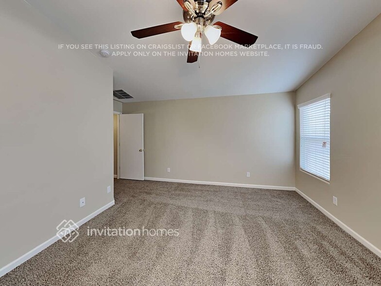 Building Photo - 15164 W Adams St