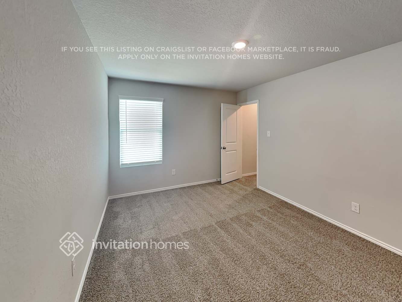 Building Photo - 5738 Leon Pl