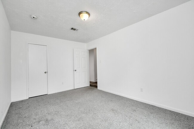 Building Photo - 22723 Earlmist Dr