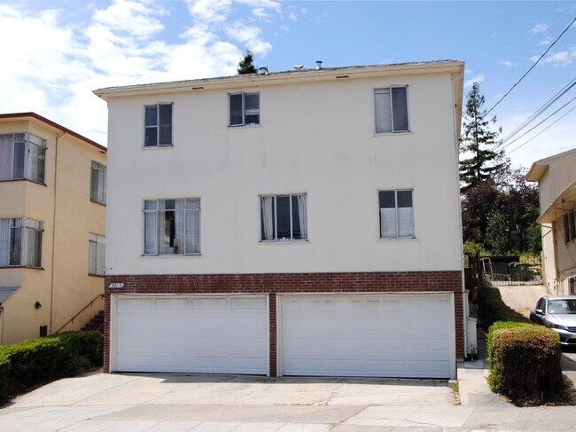 Front of the building - 523 Athol Ave