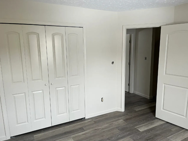 Back bedroom - Twin Pines Apartments