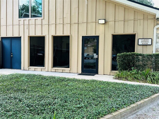 Building Photo - 507 NW 39th Rd