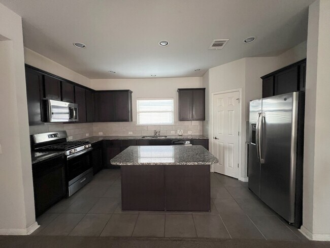 Building Photo - 917 Durness Dr
