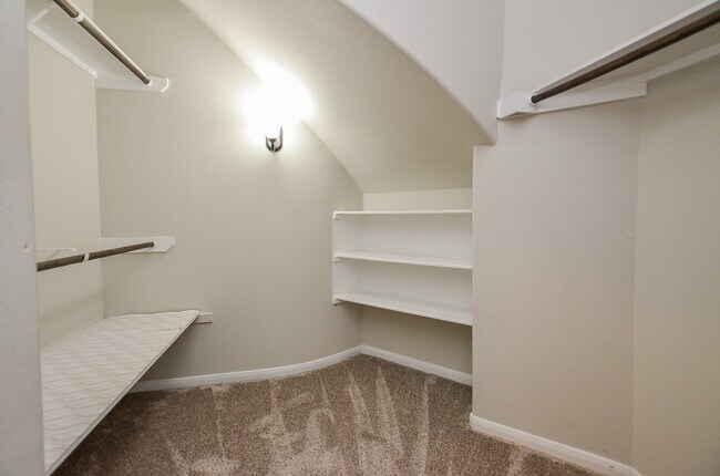 Building Photo - 3435 Pennington Trace Dr