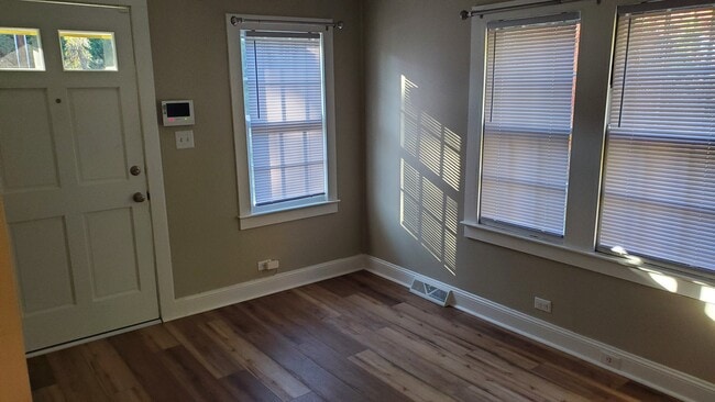 Building Photo - 1746 Ralee Dr