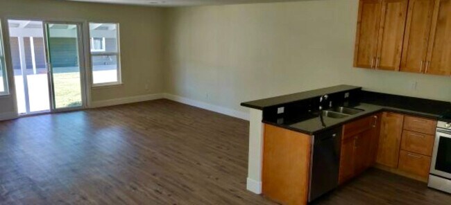 Building Photo - Two-level home located in Coffey Park!