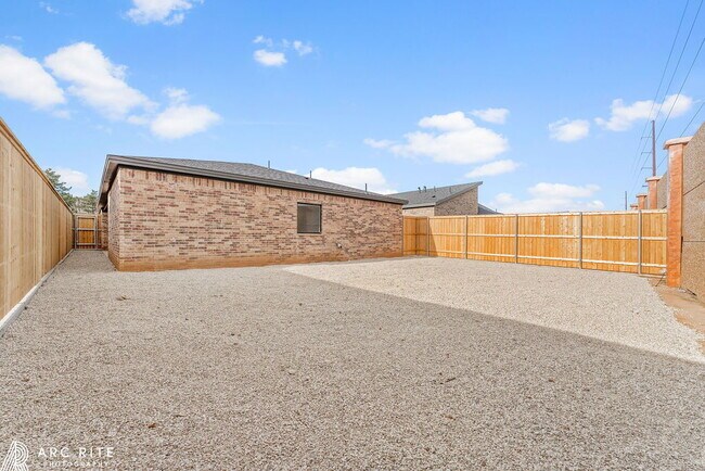 Building Photo - Pre-Leasing Fall of 2026!! Luxury Homes!!