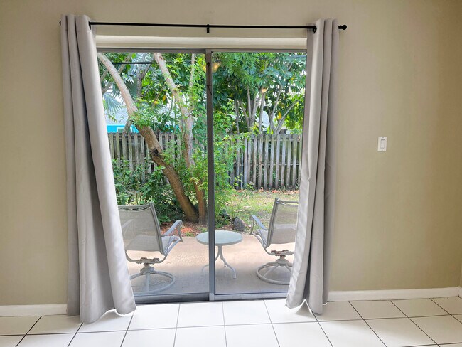 Nice outdoor surroundings - 419 Ocean Ave