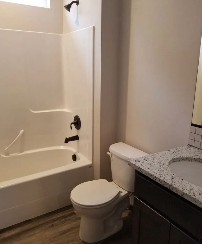 Building Photo - 4421 E Buckeye Ave