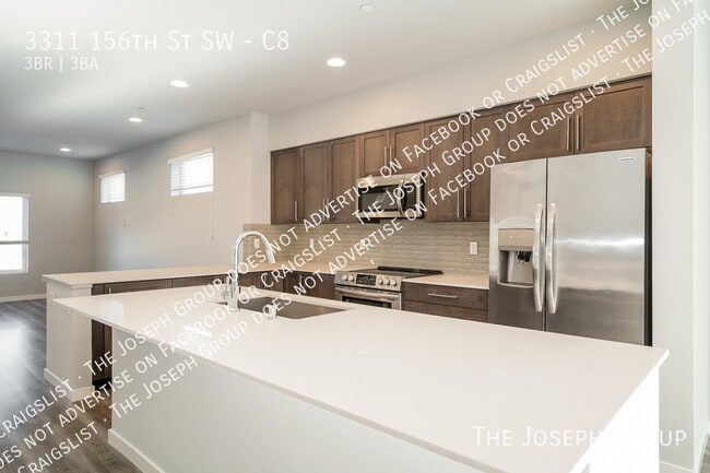 Building Photo - 3311 156th St SW