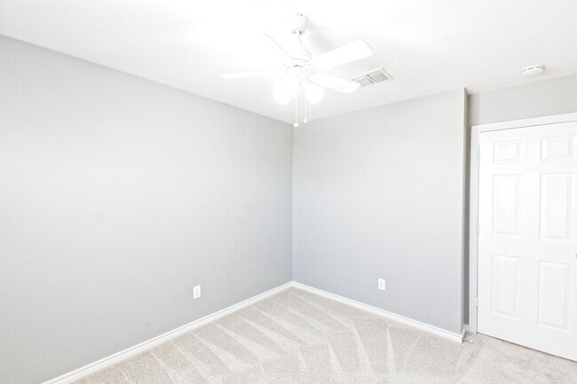 Building Photo - Allen 4 Bedroom available Short Term