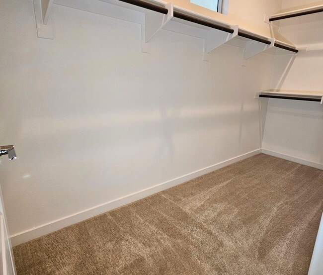 Building Photo - JAMIE LN UNIT 1 FONTANA 92336 (4 BED / 3 BATH)