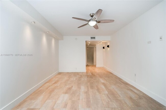 Building Photo - 181 Crandon Blvd