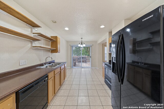 Building Photo - 5555 Spring Walk