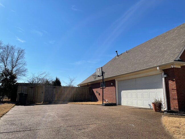 Building Photo - 6675 Raner Creek Dr
