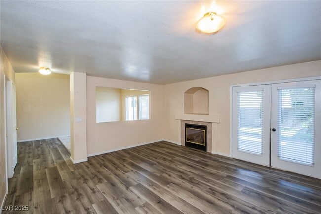 Building Photo - 7820 Paper Flower Ct