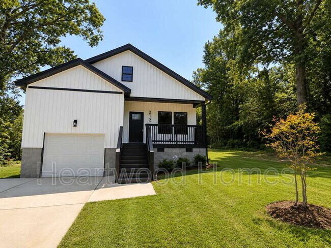 Building Photo - 212 Lincolnshire Blvd