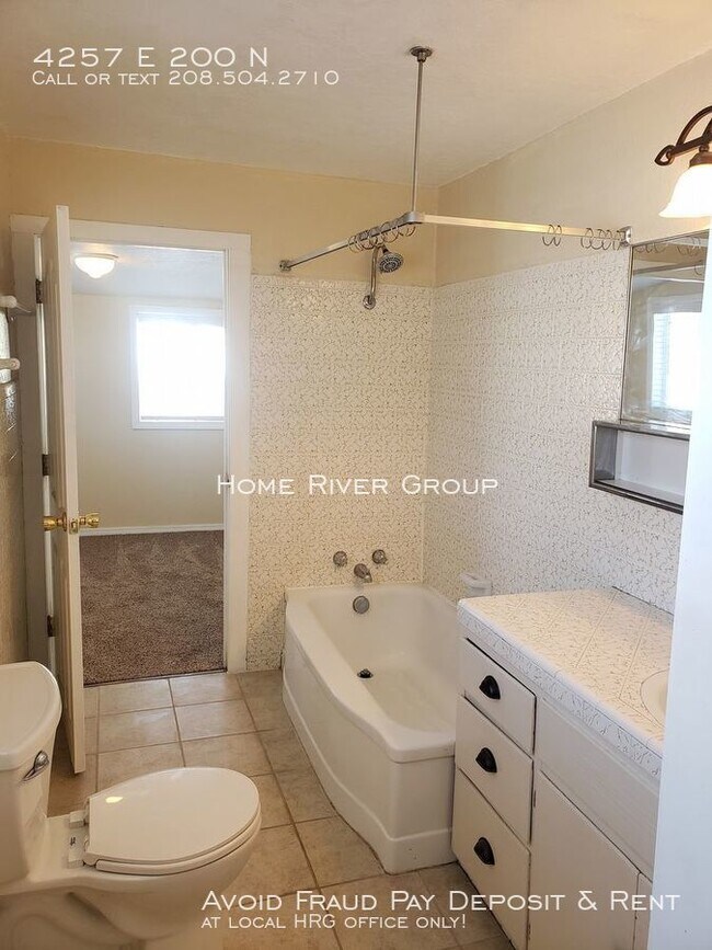Building Photo - 2 bedroom home in Rigby by HomeRiver Group
