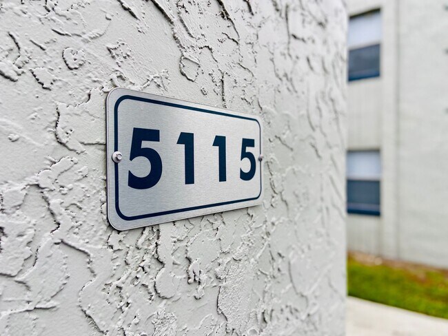 Building Photo - 1BD/1BA Apartment off Curry Ford in Henley...