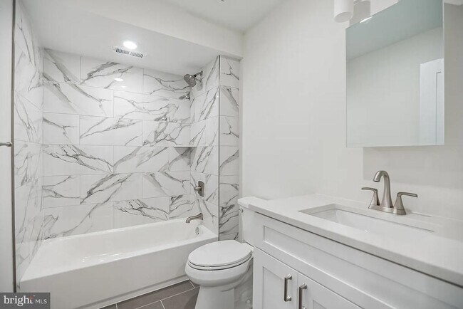 Building Photo - 3413 N 19th St